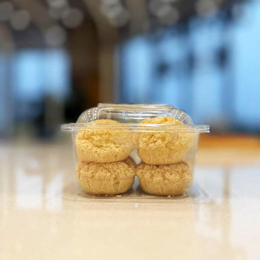 味美特新品“开心果泡芙”1盒8个-外层酥脆，内馅绵密，精选优质开心果，每一口都是浓郁的坚果香气，搭配轻盈的奶油，甜而不腻，回味无穷～原价商品 商品图2