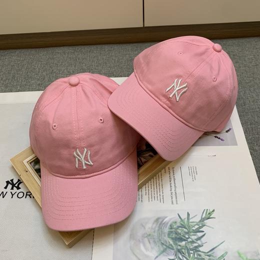 点此购买 MLB字母刺绣纯棉软顶棒球帽 nn 310067 商品图0