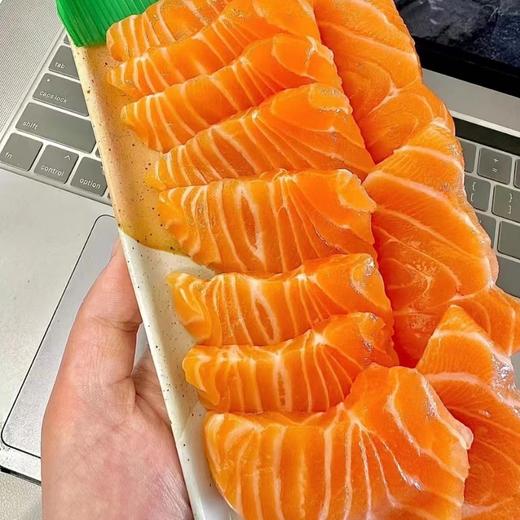 【三文鱼】挪威北极圈冰川海域直供，深海纯净无污染，每一条三文鱼都带着北大西洋的“冷冽鲜甜。证书齐全可溯源，海关检疫层层把关，生食级安全认证！ 商品图2