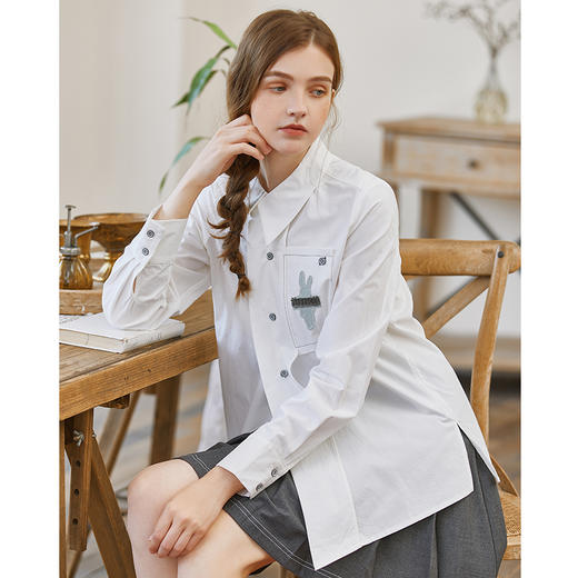 Famecoco范可儿原创纯棉白衬衫女士秋季长袖兔子宽松不规则设计感衬衣F225BH015 商品图4
