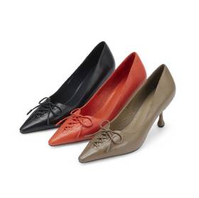 【云粉节】BF楼Westory新款春秋蝴蝶尖头小细跟高跟鞋