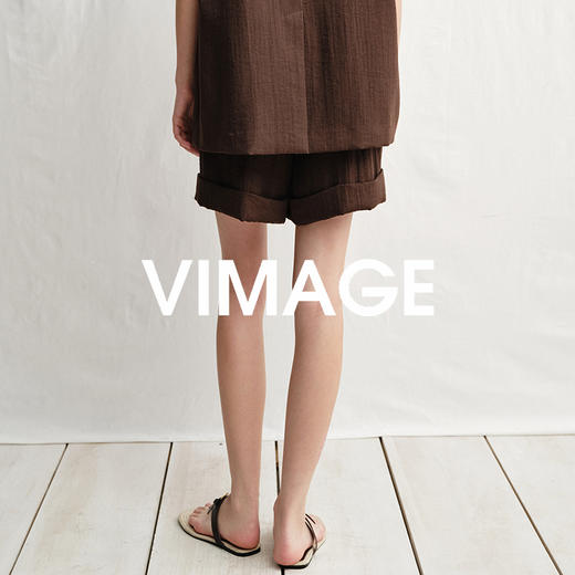VIMAGE纬漫纪高腰松弛舒适休闲简约直筒宽松短裤2025夏季新款V2305907 商品图4