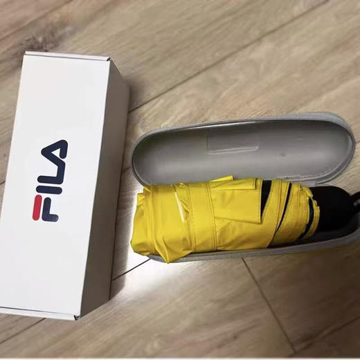 正品飞乐潮流胶囊雨伞可扫码6骨满版印花黑胶防晒晴雨两用胶囊五折伞
【材质】：铝合金+ 树脂+玻纤+黑胶涂层 商品图5