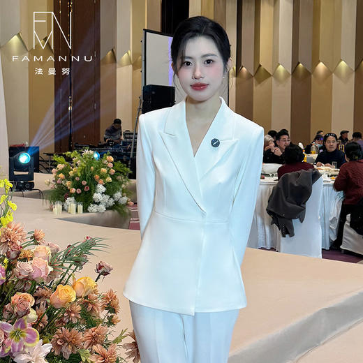 IWY/气质米白色西装套装女高端总裁演讲上镜职业装医美接待正装C15106+P35106 商品图4