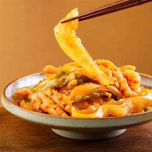 【冷吃三拼  一口麻辣，三重满足】酸辣无骨鸡爪、脆爽猪耳朵、麻辣贡菜 703g/罐丨零食 商品图3