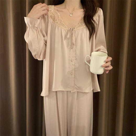 【超丝滑，V领蕾丝花边睡衣】法式宫廷风早秋新款缎面，甜美花边点缀，宽松版型不挑身材，亲肤透气冰雪丝长袖长裤甜美家居QQ 商品图3