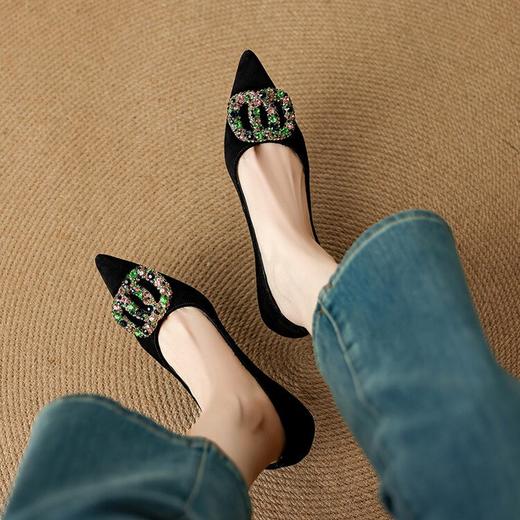 【预售5天】气质羊反皮七彩钻扣，尖头猫跟法式单鞋DB&M6199 商品图4