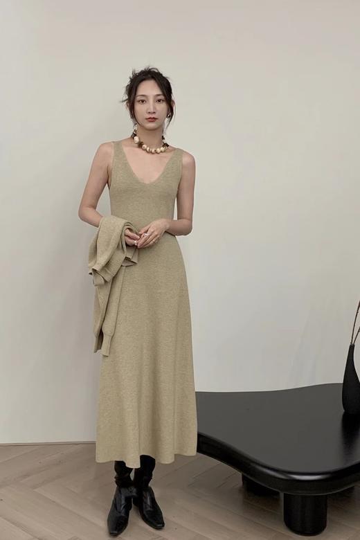 L.Fleuri 浅卡其色针织背心连衣裙套装 17743 商品图2