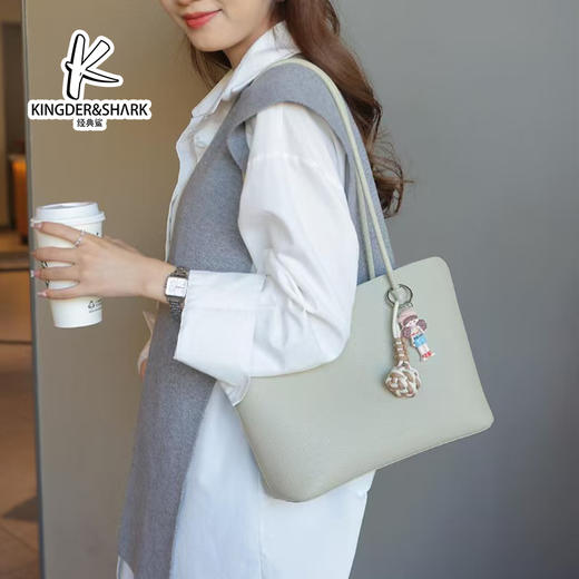 经典鲨2025年新款百搭纯色大容量手提包单肩包女KGB53-51811931 商品图3