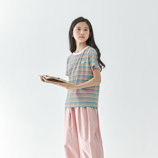 棵初25年春夏新款童装彩色条纹短袖T恤女童蝴蝶刺绣柔软针织上衣 商品图2