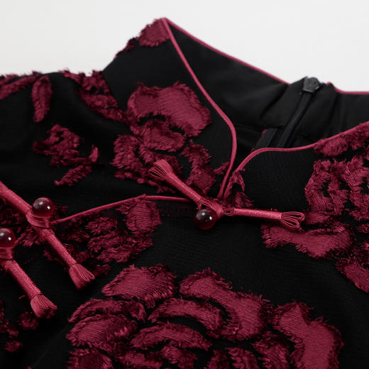 QE806斯尔丽2025春季新款新式提花面料浪漫收腰放摆显瘦气质高雅旗袍 商品图5