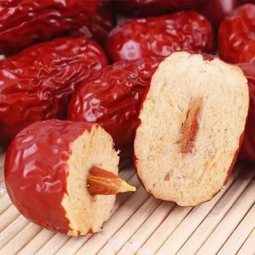 新疆直发 新疆特产新疆若羌灰枣散装和田灰枣未清洗带土新疆红枣未加工新疆灰枣 商品图1