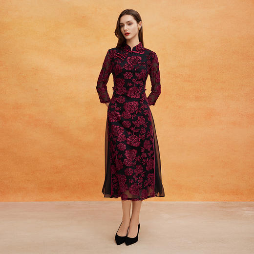 QE806斯尔丽2025春季新款新式提花面料浪漫收腰放摆显瘦气质高雅旗袍 商品图3