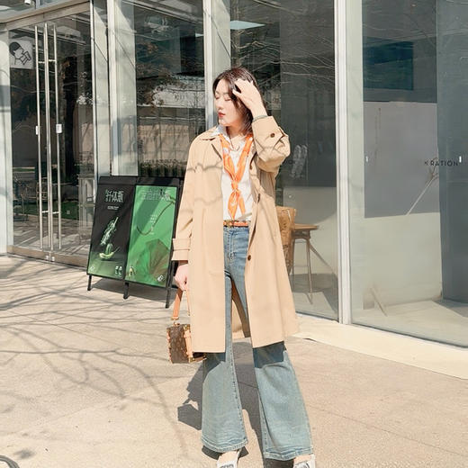 火桐hooton Timeless Elegance 中高腰微喇牛仔裤9025/8677 商品图5