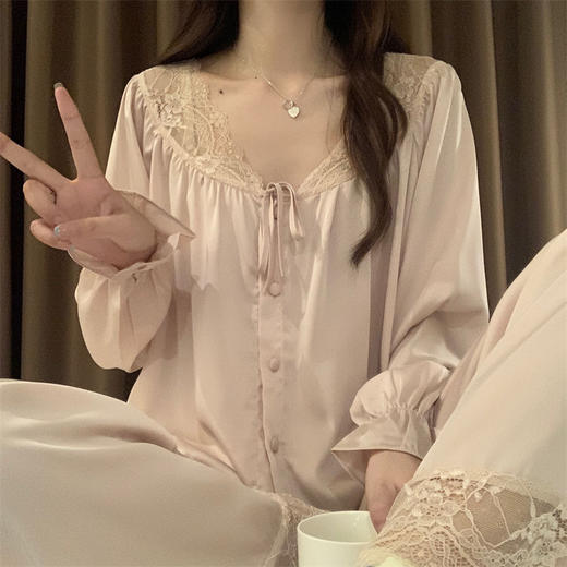 【超丝滑，V领蕾丝花边睡衣】法式宫廷风早秋新款缎面，甜美花边点缀，宽松版型不挑身材，亲肤透气冰雪丝长袖长裤甜美家居QQ 商品图4