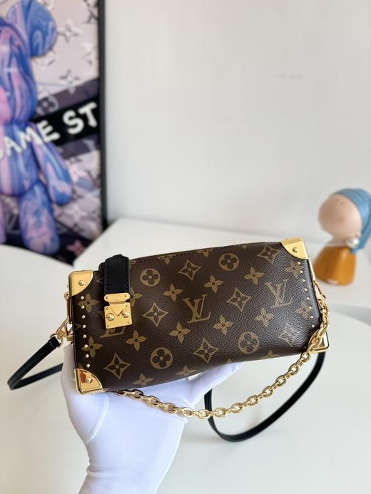 slim trunk 手袋以优雅之姿亮相2025cruise早春秀场（CB） 商品图5