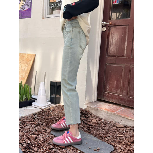 2502402   夏款 两扣牛仔裤 商品图2