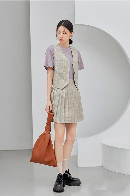 韩都衣舍/Handu Group 气质格子马甲百褶半裙套装 15668 商品图3