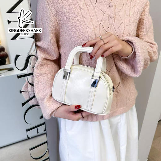 经典鲨2025年新品精致小巧可爱手提斜挎包女KGB53-5197831 商品图5