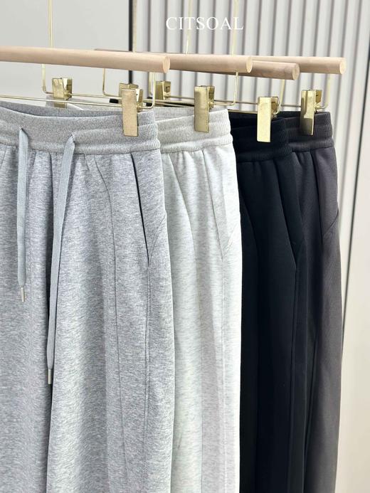 【Lu家同款春秋款高腰垂感窄版美式阔腿裤】一眼沦陷!众多休闲裤里一眼就爱住的款! 微胖姐妹必入 柜货品质 面料质感一级棒!垂顺!3D立体剪裁十明线设计十挺括有型!!实力遮肉，上身更立体!! 商品图1