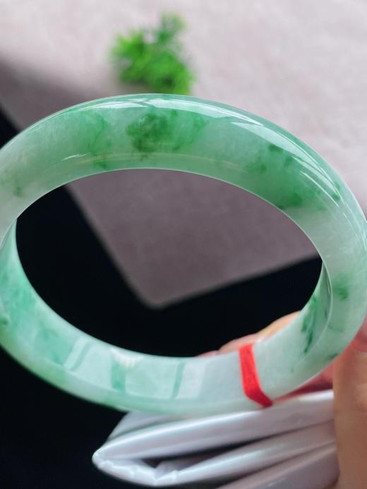 60正圈翡翠手镯 商品图1