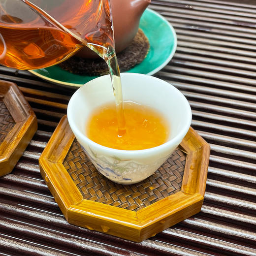 【品质好茶】2004年南涧茶厂土林凤凰沱 别名168养身沱 普洱老生茶 无量山茶区原料 原件一手仓高香 烟香入水 浓强度高 高品质性价比很高 干仓真品 一盒一沱 一沱150克 单盒标价 商品图13