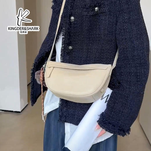 经典鲨2025年新品潮流时尚单肩斜挎饺子包女KGB53-5197581 商品图3