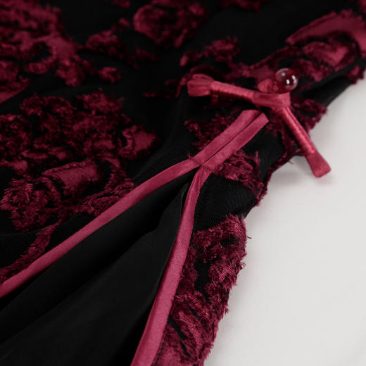 QE806斯尔丽2025春季新款新式提花面料浪漫收腰放摆显瘦气质高雅旗袍 商品图6