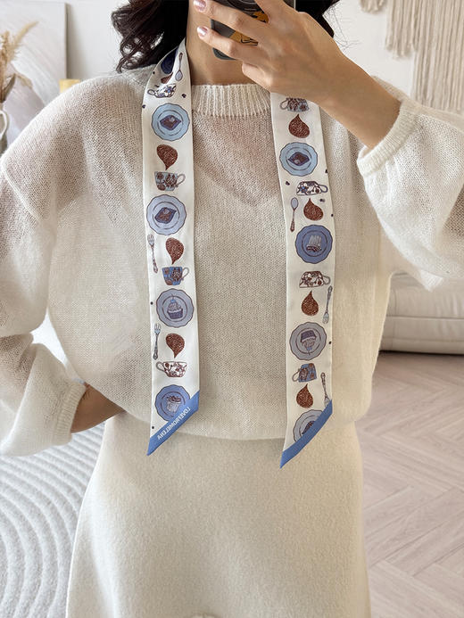 复古印花桑蚕丝窄版长款丝巾 商品图3