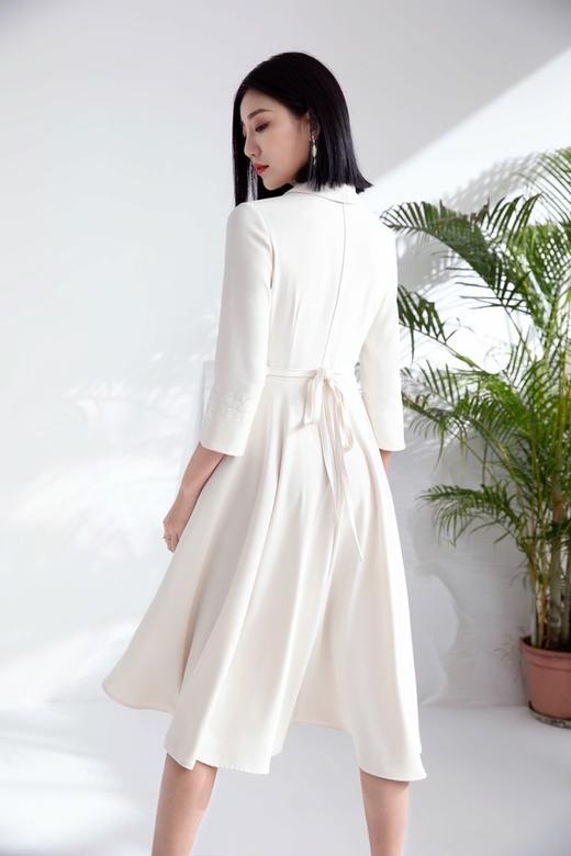 Le Malene 国风刺绣小翻领收腰大A摆连衣裙 15782 商品图8