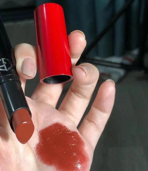 只有100支，阿玛尼权利唇膏202稀有小样1.4g‼️会成膜的绸光质地！非常经典的控场棕红好显白！浓郁氛围感，富贵千金色！ 商品图2