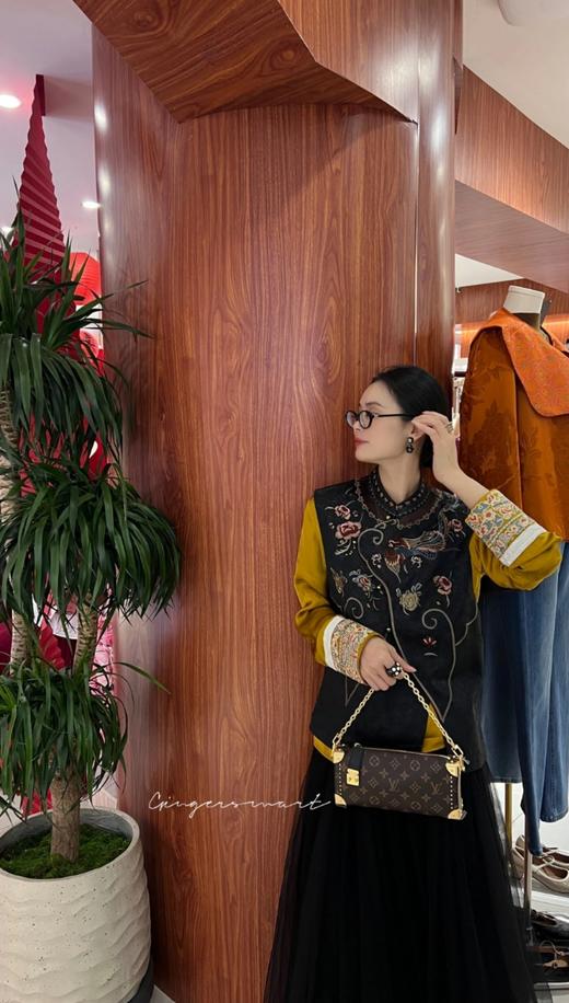 slim trunk 手袋以优雅之姿亮相2025cruise早春秀场（CB） 商品图6