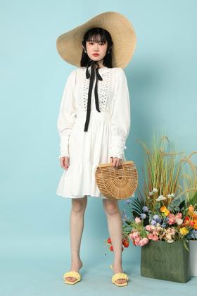 L.Fleuri 气质收腰褶皱感镂空连衣裙 15773