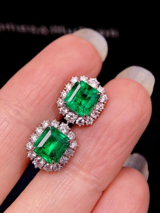 2.66ct刻面祖母绿耳钉 商品图0