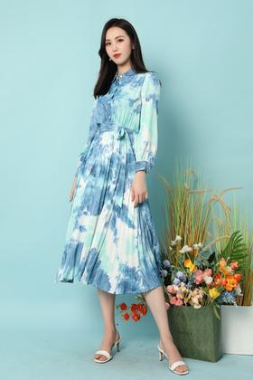 Le Malene 艺术扎染衬衫领腰带百褶连衣裙 15776