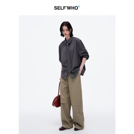 [姜妍同款] SELFWHO绵羊毛混纺灰色条纹衬衫女春新款领带衬衣 商品图1