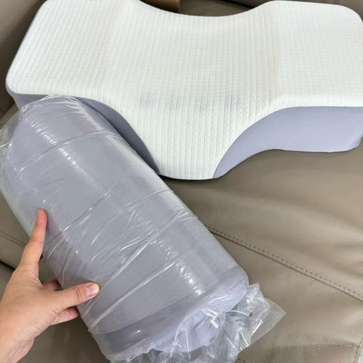 亚马逊订单售价799！正品mdnsme蝴蝶枕！
磁石按摩枕💆跨境热卖，慢回弹异型护颈枕侧睡枕单人护颈记忆枕带 商品图1