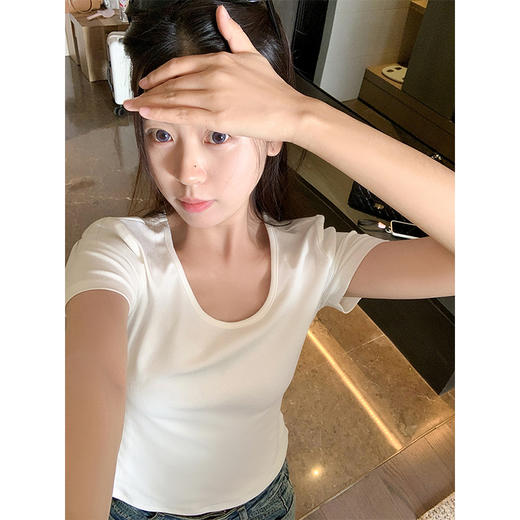 <曾小咸推荐>基础百搭4色圆领短款修身短袖T恤 商品图1