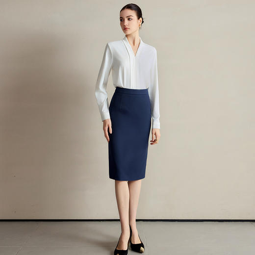 IWY/白色衬衫女高级感减龄洋气衬衣职业装套装新款公务员工作服B502+S2223 商品图4