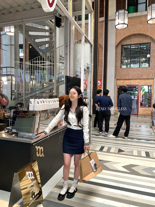 Read Nameless /海军风羊毛金扣上衣+藏青色韩版裙裤 2025/2/27 商品图11