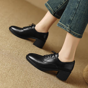雀说 头层牛皮休闲单鞋软皮中粗跟方头女鞋18030