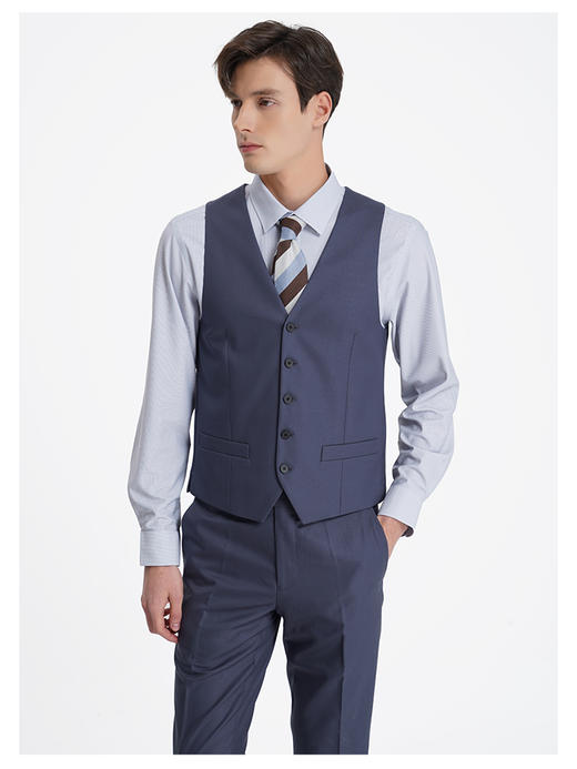 callisto熔岩灰精选丝羊毛马夹 商品图2