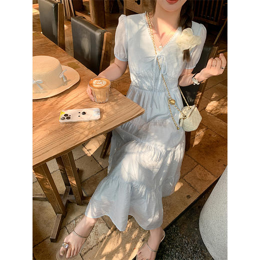 <曾小咸推荐>现货秒杀！卖完不补 ！微信粉丝打折价！！浅蓝色收腰连衣裙 日常229.99/件 立减140 秒杀89.99/件！！ 商品图2