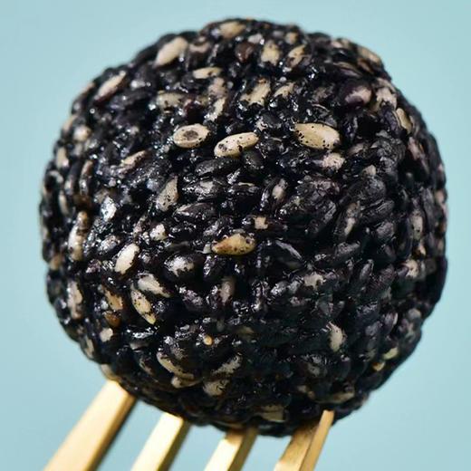 【新疆特产严选】黑芝麻丸500g九蒸九晒手工制作独立包装代发小零食芝麻丸大西北风味特产下午茶甜点健康零食 商品图1