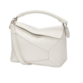 LOEWE罗意威 Puzzle Edge 可拆卸可调节肩带拉链开合 柔软粒面小牛皮 单肩斜挎手提包 女款 白色（CB）