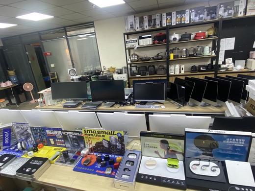 编号HS1215-华硕一体机官方样机处理，完美准新机成色，新款i3-六核处理器-1215U/16G内存/512G固态/23.8寸显示屏/华硕原装无线键盘鼠标，特价仅需2599元/台！ 商品图6