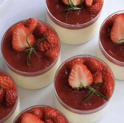 草莓奶冻 商品图1