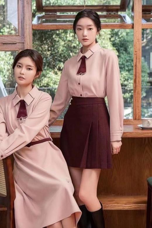 Le Malene 粉色领结翻领衬衫上衣 17718 商品图2