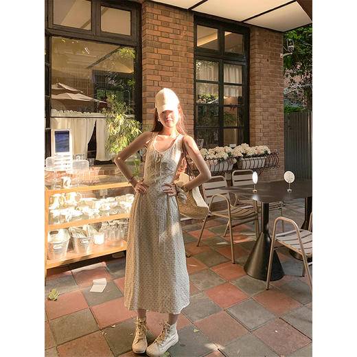 <曾小咸推荐>慵懒法式杏色高腰波点连衣裙 商品图3