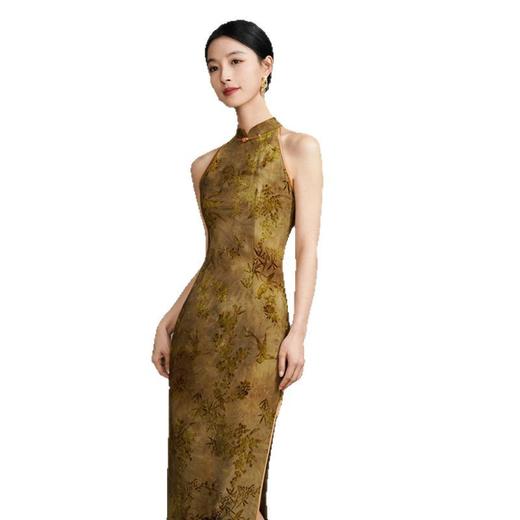 GX时尚改良新中式长款植绒挂脖旗袍2025春夏新款日常可穿旗袍 商品图4